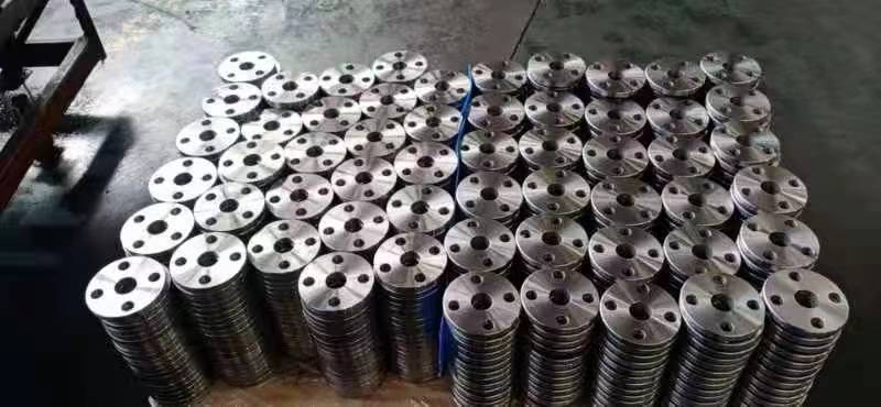 Tá 1800pcs Forging Jis 16k Rátáil Brú Flange PL RF 50a críochnaithe!